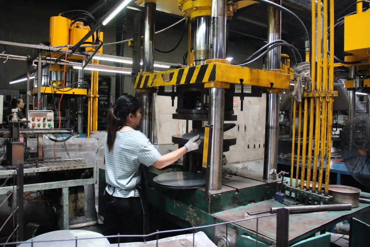 tri ply stainless steel high pressure bonding process